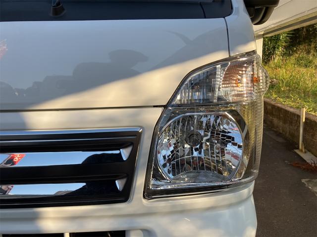キャリイトラック ＫＣ　４ＷＤ　軽トラック　ＭＴ　クリアランスソナー　アイドリングストップ　オートライト　ＥＳＣ　エアコン　パワーステアリング　パワーウィンドウ　運転席エアバッグ　助手席エアバッグ　記録簿　助手席エアバック（4枚目）