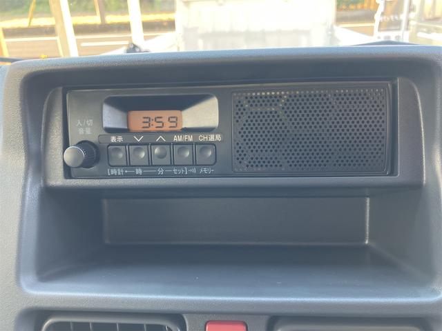 キャリイトラック ＫＣ　４ＷＤ　軽トラック　ＭＴ　クリアランスソナー　アイドリングストップ　オートライト　ＥＳＣ　エアコン　パワーステアリング　パワーウィンドウ　運転席エアバッグ　助手席エアバッグ　記録簿　助手席エアバック（39枚目）