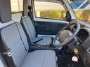 ＫＣ　４ＷＤ　軽トラック　ＭＴ　クリアランスソナー　アイドリングストップ　オートライト　ＥＳＣ　エアコン　パワーステアリング　パワーウィンドウ　運転席エアバッグ　助手席エアバッグ　記録簿　助手席エアバック（29枚目）