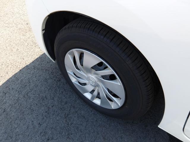 フィット １３Ｇ・Ｆパッケージコンフォートエディション　認定中古車（保証１年）・純正Ｍナビ・Ｂカメラ・シートヒーター　リヤビューカメラ　シ－トヒ－タ－　ＶＳＡ　ＡＵＴＯエアコン　キーレスエントリー　ＡＢＳ　エアバッグ　パワーウインドウ　スマ－トキ－（26枚目）