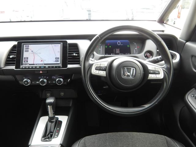 フィット ｅ：ＨＥＶホーム　認定中古車（保証２年）・純正Ｍナビ・ドラレコ・Ｂカメラ・ＥＴＣ・Ｐセンサー・ＬＥＤヘッドライト　前後誤発進抑制機能　クリソナ　助手席エアバッグ　運転席エアバッグ　ＬＥＤライト　ＵＳＢ接続　バックカメラ（16枚目）