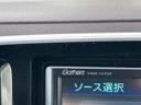 プレミアム　バックカメラ　ナビ　ＴＶ　ＨＩＤ　スマートキー　アイドリングストップ　ベンチシート　ＣＶＴ　盗難防止システム　ＡＢＳ　ＥＳＣ　ＣＤ　ＤＶＤ再生　ＵＳＢ　Ｂｌｕｅｔｏｏｔｈ　アルミホイール（23枚目）