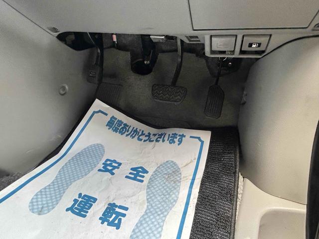 アルファードＧ ＡＳ　ナビ　ＴＶ　両側スライドドア　オートライト　ＨＩＤ　キーレスエントリー　電動格納ミラー　後席モニター　３列シート　ＡＴ　アルミホイール　ＣＤ　ミュージックプレイヤー接続可　盗難防止システム（56枚目）