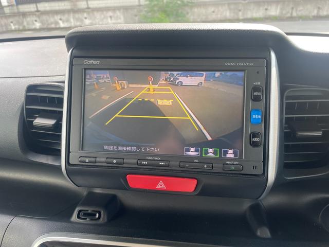 Ｎ－ＢＯＸ Ｇ・Ｌパッケージ　ＥＴＣ　バックカメラ　両側スライド・片側電動　ＴＶ　スマートキー　アイドリングストップ　ベンチシート　ＣＶＴ　盗難防止システム　ＡＢＳ　ＥＳＣ　ＣＤ　ＤＶＤ再生　衝突安全ボディ　エアコン（4枚目）