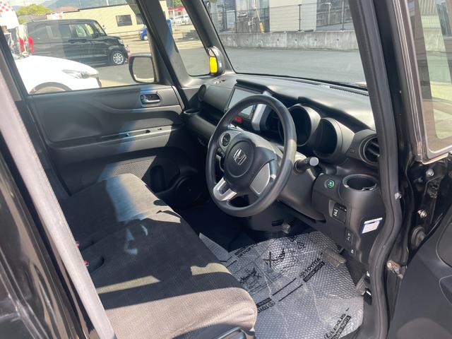 Ｎ－ＢＯＸ Ｇ・Ｌパッケージ　ＥＴＣ　バックカメラ　両側スライド・片側電動　ＴＶ　スマートキー　アイドリングストップ　ベンチシート　ＣＶＴ　盗難防止システム　ＡＢＳ　ＥＳＣ　ＣＤ　ＤＶＤ再生　衝突安全ボディ　エアコン（9枚目）