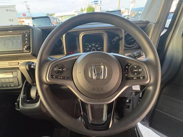 Ｎ－ＶＡＮ＋スタイル ファン　バックカメラ　両側スライドドア　オートクルーズコントロール　レーンアシスト　衝突被害軽減システム　オートライト　スマートキー　アイドリングストップ　ＣＶＴ　ＥＳＣ　ＣＤ　エアコン　パワーウィンドウ（3枚目）