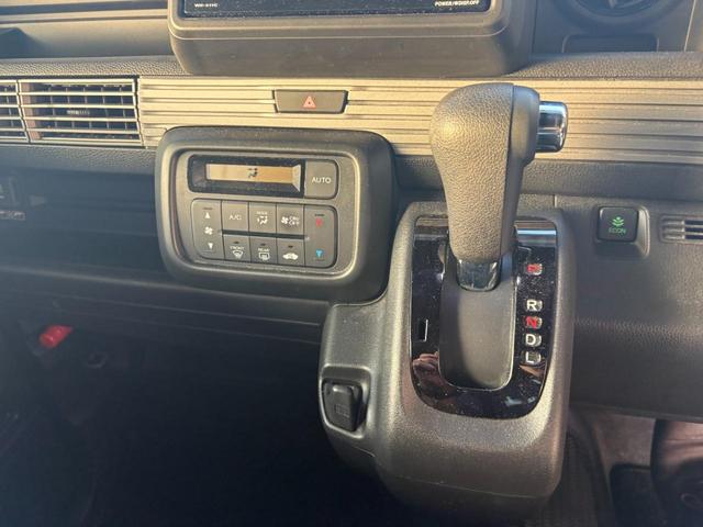 Ｎ－ＶＡＮ＋スタイル ファン　バックカメラ　両側スライドドア　オートクルーズコントロール　レーンアシスト　衝突被害軽減システム　オートライト　スマートキー　アイドリングストップ　ＣＶＴ　ＥＳＣ　ＣＤ　エアコン　パワーウィンドウ（7枚目）