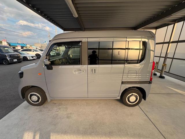Ｎ－ＶＡＮ＋スタイル ファン　バックカメラ　両側スライドドア　オートクルーズコントロール　レーンアシスト　衝突被害軽減システム　オートライト　スマートキー　アイドリングストップ　ＣＶＴ　ＥＳＣ　ＣＤ　エアコン　パワーウィンドウ（13枚目）