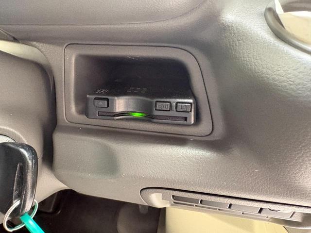 エブリイ ＰＡリミテッド　ＥＴＣ　バックカメラ　両側スライドドア　ＴＶ　キーレスエントリー　ＡＴ　盗難防止システム　ＡＢＳ　ＥＳＣ　ＣＤ　ＵＳＢ　Ｂｌｕｅｔｏｏｔｈ　衝突安全ボディ　エアコン　パワーステアリング（4枚目）