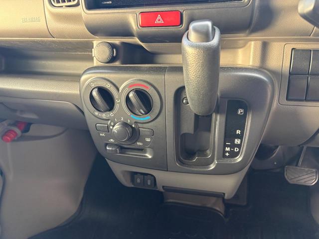 エブリイ ＰＡリミテッド　ＥＴＣ　バックカメラ　両側スライドドア　ＴＶ　キーレスエントリー　ＡＴ　盗難防止システム　ＡＢＳ　ＥＳＣ　ＣＤ　ＵＳＢ　Ｂｌｕｅｔｏｏｔｈ　衝突安全ボディ　エアコン　パワーステアリング（5枚目）