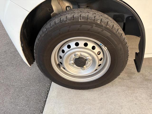 エブリイ ＰＡリミテッド　ＥＴＣ　バックカメラ　両側スライドドア　ＴＶ　キーレスエントリー　ＡＴ　盗難防止システム　ＡＢＳ　ＥＳＣ　ＣＤ　ＵＳＢ　Ｂｌｕｅｔｏｏｔｈ　衝突安全ボディ　エアコン　パワーステアリング（21枚目）