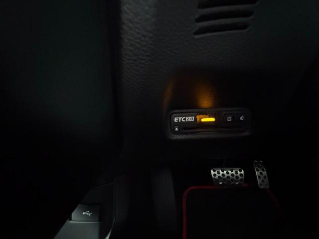 シビック ハッチバック レーンアシスト オートクルーズコントロール 衝突被害軽減システム バックカメラ アルミホイール オートライト LEDヘッドランプ CVT シートヒーター スマートキー アイドリングストップ(6枚目)