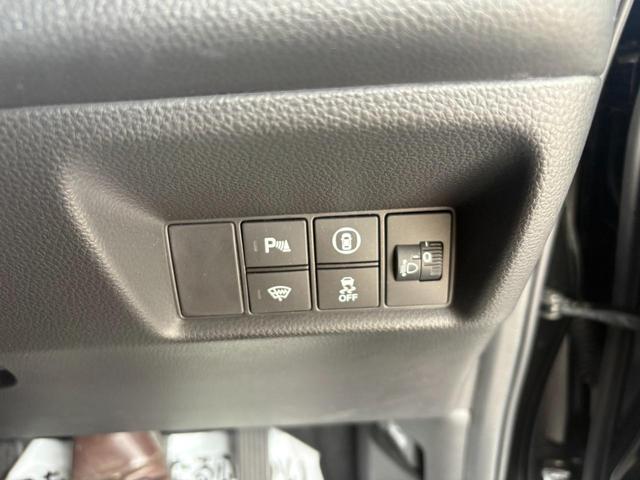 フィット リュクス ドライブレコーダー ETC バックカメラ TV クリアランスソナー オートクルーズコントロール レーンアシスト 衝突被害軽減システム アルミホイール LEDヘッドランプ スマートキー(7枚目)