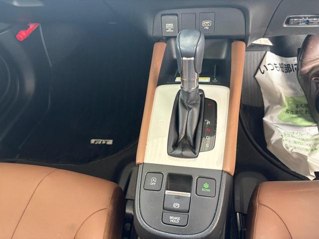 フィット リュクス ドライブレコーダー ETC バックカメラ TV クリアランスソナー オートクルーズコントロール レーンアシスト 衝突被害軽減システム アルミホイール LEDヘッドランプ スマートキー(10枚目)