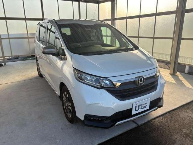 フリード クロスター・ホンダセンシング 純正8インチナビ/バックモニター/フロントカメラ付き/ETC(4枚目)