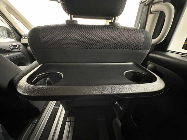 セレナ ハイウェイスター S-ハイブリッド Vセレクション クルコン/両側パワースライドドア/社外ナビ/フルセグTV/Bluetooth接続/バックカメラ/CD DVD再生/ETC/オートライト/デュアルオートエアコン/シートバックテーブル/プッシュスタート/(60枚目)