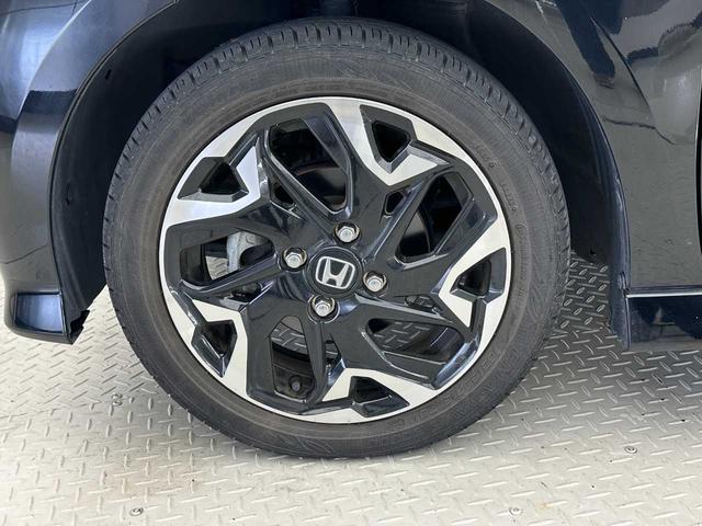 N-BOXカスタム G・Lターボホンダセンシング ドラレコ/ETC/クルコン/レーンキープアシスト/純正ナビ/Bluetooth接続/バックカメラ/フルセグTV/シートヒーター/オートライト/オートエアコン/両側パワースライドドア/パドルシフト/(41枚目)