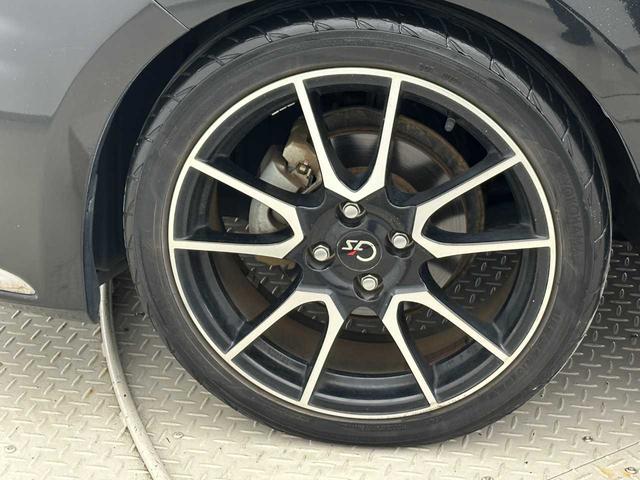 アクア Ｇ　Ｇ’ｓ　社外ナビ／Ｂｌｕｅｔｏｏｔｈ接続／バックカメラ／フルセグＴＶ／オートライト／オートエアコン／クルコン／プッシュスタート／スマートキー／ＥＴＣ／純正１７インチアルミ／純正フロアマット／電格ミラー／（41枚目）