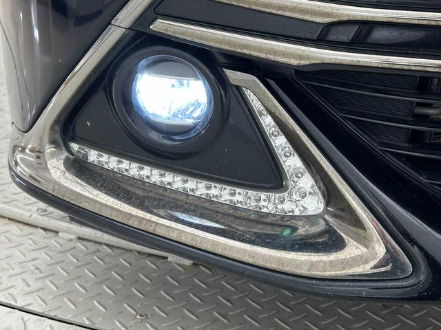 アクア Ｇ　Ｇ’ｓ　社外ナビ／Ｂｌｕｅｔｏｏｔｈ接続／バックカメラ／フルセグＴＶ／オートライト／オートエアコン／クルコン／プッシュスタート／スマートキー／ＥＴＣ／純正１７インチアルミ／純正フロアマット／電格ミラー／（67枚目）