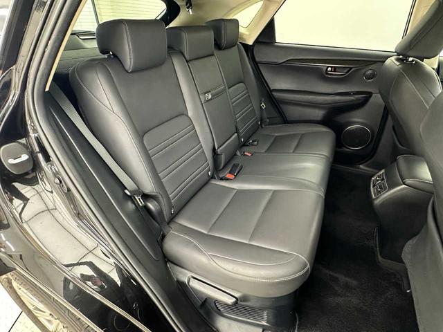 ＮＸ ＮＸ３００　Ｉパッケージ　メモリー付パワーシート／クルコン／パドルシフト／純正ナビ／バックカメラ／Ｂｌｕｅｔｏｏｔｈ接続／フルセグＴＶ／パワーバックドア／オートライト／オートデュアルエアコン／ドラレコ／ＥＴＣ／シートヒーター／（36枚目）