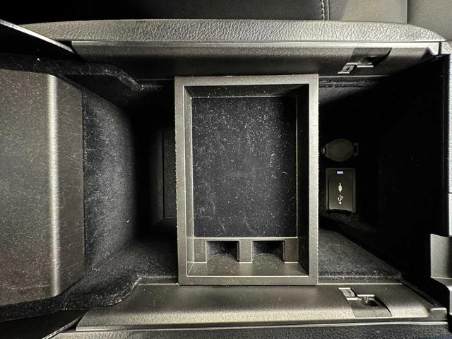 ＮＸ ＮＸ３００　Ｉパッケージ　メモリー付パワーシート／クルコン／パドルシフト／純正ナビ／バックカメラ／Ｂｌｕｅｔｏｏｔｈ接続／フルセグＴＶ／パワーバックドア／オートライト／オートデュアルエアコン／ドラレコ／ＥＴＣ／シートヒーター／（64枚目）