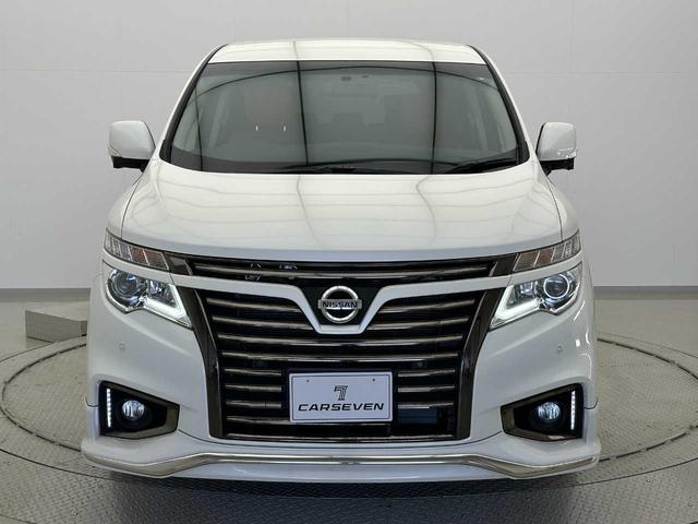 エルグランド ３５０ハイウェイスタージェットブラックアーバンクロム　クルコン／デジタルインナーミラー／パワーシート／純正ナビ／フルセグＴＶ／Ｂｌｕｅｔｏｏｔｈ接続／バックカメラ（全周囲）／シートヒーター／フリップダウンモニター／ＧＰＳレーダー探知機／ドラレコ／ＥＴＣ／（7枚目）