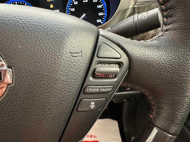 エルグランド ３５０ハイウェイスタージェットブラックアーバンクロム　クルコン／デジタルインナーミラー／パワーシート／純正ナビ／フルセグＴＶ／Ｂｌｕｅｔｏｏｔｈ接続／バックカメラ（全周囲）／シートヒーター／フリップダウンモニター／ＧＰＳレーダー探知機／ドラレコ／ＥＴＣ／（25枚目）