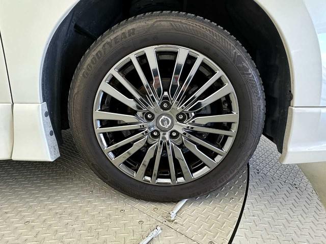 エルグランド ３５０ハイウェイスタージェットブラックアーバンクロム　クルコン／デジタルインナーミラー／パワーシート／純正ナビ／フルセグＴＶ／Ｂｌｕｅｔｏｏｔｈ接続／バックカメラ（全周囲）／シートヒーター／フリップダウンモニター／ＧＰＳレーダー探知機／ドラレコ／ＥＴＣ／（43枚目）