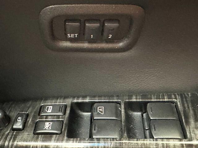 エルグランド ３５０ハイウェイスタージェットブラックアーバンクロム　クルコン／デジタルインナーミラー／パワーシート／純正ナビ／フルセグＴＶ／Ｂｌｕｅｔｏｏｔｈ接続／バックカメラ（全周囲）／シートヒーター／フリップダウンモニター／ＧＰＳレーダー探知機／ドラレコ／ＥＴＣ／（57枚目）