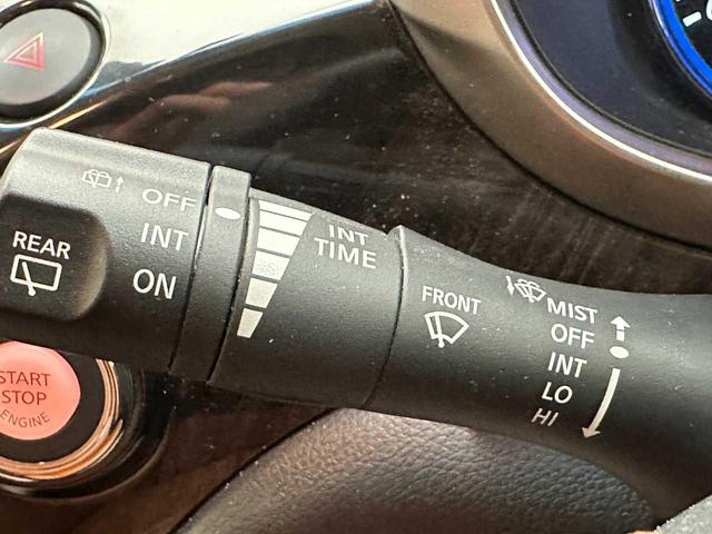 エルグランド ３５０ハイウェイスタージェットブラックアーバンクロム　クルコン／デジタルインナーミラー／パワーシート／純正ナビ／フルセグＴＶ／Ｂｌｕｅｔｏｏｔｈ接続／バックカメラ（全周囲）／シートヒーター／フリップダウンモニター／ＧＰＳレーダー探知機／ドラレコ／ＥＴＣ／（66枚目）