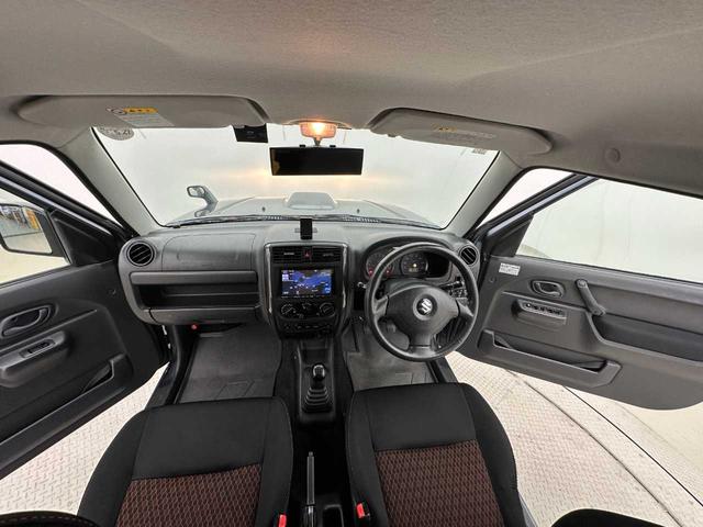 ジムニー ワイルドウインド　ＥＴＣ／シートヒーター／マニュアルエアコン／電格ミラー／社外ナビ／ＴＶ／Ｂｌｕｅｔｏｏｔｈ接続／ＣＤ　ＤＶＤ再生／４ＷＤ／５速ＭＴ／カーセブンＥＧＳ保証ライトプラン（１年間走行距離無制限）（14枚目）