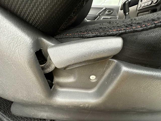 ジムニー ワイルドウインド　ＥＴＣ／シートヒーター／マニュアルエアコン／電格ミラー／社外ナビ／ＴＶ／Ｂｌｕｅｔｏｏｔｈ接続／ＣＤ　ＤＶＤ再生／４ＷＤ／５速ＭＴ／カーセブンＥＧＳ保証ライトプラン（１年間走行距離無制限）（59枚目）