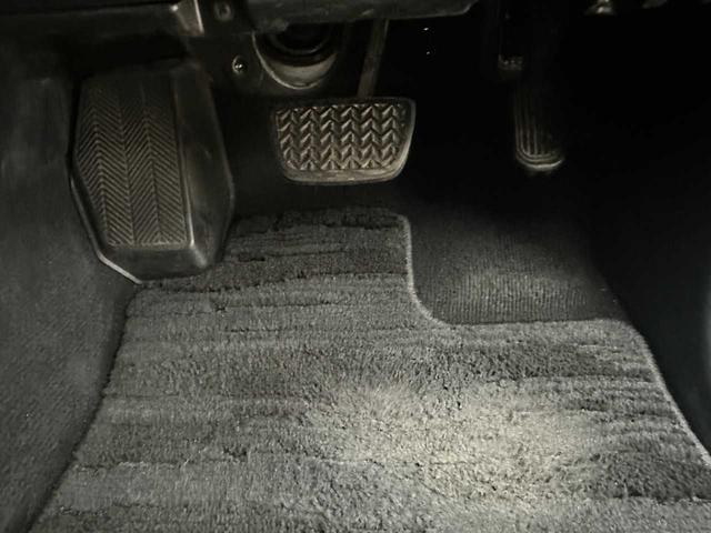 お車によってアクセルやブレーキの踏み加減が違いますのでぜひご来店いただき試乗してお確かめください！