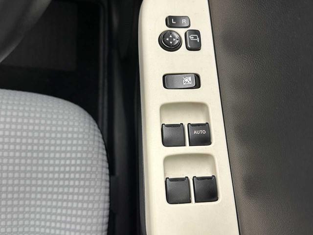 アルト Ｘ　純正ＣＤプレイヤー／オートエアコン／プッシュスタート／スマートキー／運転席シートヒーター／アイドリングストップ／ヘッドライトレベライザー／電格ミラー／フロアマット／ドアバイザー／（21枚目）