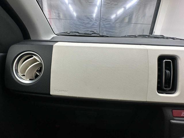 アルト Ｘ　純正ＣＤプレイヤー／オートエアコン／プッシュスタート／スマートキー／運転席シートヒーター／アイドリングストップ／ヘッドライトレベライザー／電格ミラー／フロアマット／ドアバイザー／（61枚目）