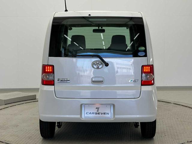 ピクシススペース Ｌ　社外ホイール／マニュアルエアコン／ＥＴＣ／ＣＤプレイヤー／アイドリングストップ／ヘッドライトレベライザー／電格ミラー／フロアマット／ドアバイザー／カーセブンＥＧＳ保証ライトプラン付（11枚目）