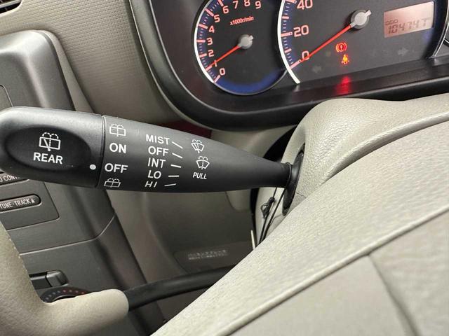 ピクシススペース Ｌ　社外ホイール／マニュアルエアコン／ＥＴＣ／ＣＤプレイヤー／アイドリングストップ／ヘッドライトレベライザー／電格ミラー／フロアマット／ドアバイザー／カーセブンＥＧＳ保証ライトプラン付（18枚目）