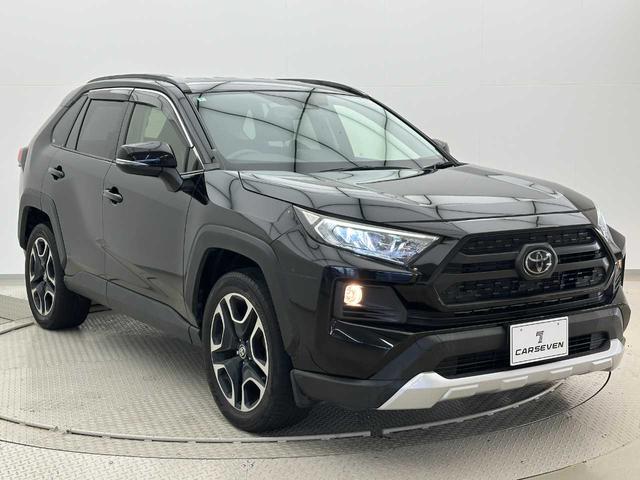 ＲＡＶ４ アドベンチャー　ＥＴＣ／クルコン／レーンキープアシスト／社外ナビ／Ｂｌｕｅｔｏｏｔｈ接続／バックカメラ／フルセグＴＶ／電子パーキングブレーキ／ドラレコ／パワーシート／純正１９インチアルミ／オートライト／スマートキー／（8枚目）
