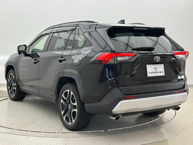 ＲＡＶ４ アドベンチャー　ＥＴＣ／クルコン／レーンキープアシスト／社外ナビ／Ｂｌｕｅｔｏｏｔｈ接続／バックカメラ／フルセグＴＶ／電子パーキングブレーキ／ドラレコ／パワーシート／純正１９インチアルミ／オートライト／スマートキー／（12枚目）