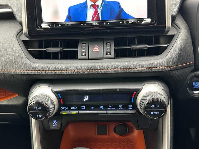 ＲＡＶ４ アドベンチャー　ＥＴＣ／クルコン／レーンキープアシスト／社外ナビ／Ｂｌｕｅｔｏｏｔｈ接続／バックカメラ／フルセグＴＶ／電子パーキングブレーキ／ドラレコ／パワーシート／純正１９インチアルミ／オートライト／スマートキー／（24枚目）
