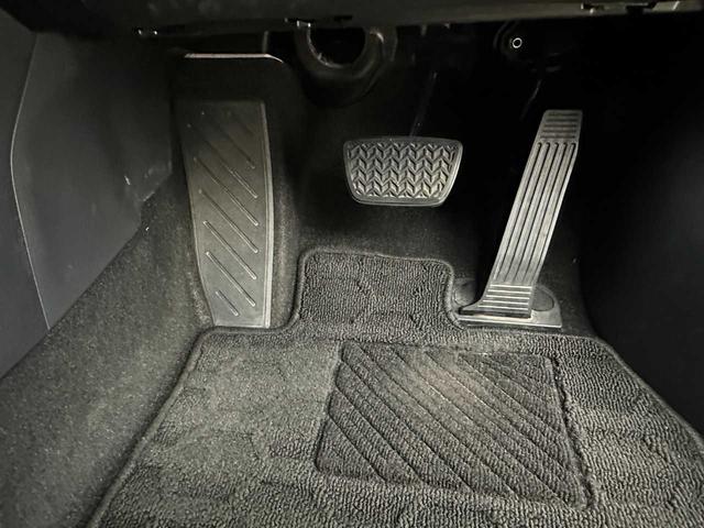 ＲＡＶ４ アドベンチャー　ＥＴＣ／クルコン／レーンキープアシスト／社外ナビ／Ｂｌｕｅｔｏｏｔｈ接続／バックカメラ／フルセグＴＶ／電子パーキングブレーキ／ドラレコ／パワーシート／純正１９インチアルミ／オートライト／スマートキー／（32枚目）