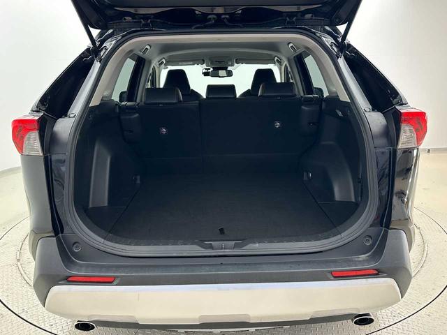 ＲＡＶ４ アドベンチャー　ＥＴＣ／クルコン／レーンキープアシスト／社外ナビ／Ｂｌｕｅｔｏｏｔｈ接続／バックカメラ／フルセグＴＶ／電子パーキングブレーキ／ドラレコ／パワーシート／純正１９インチアルミ／オートライト／スマートキー／（33枚目）