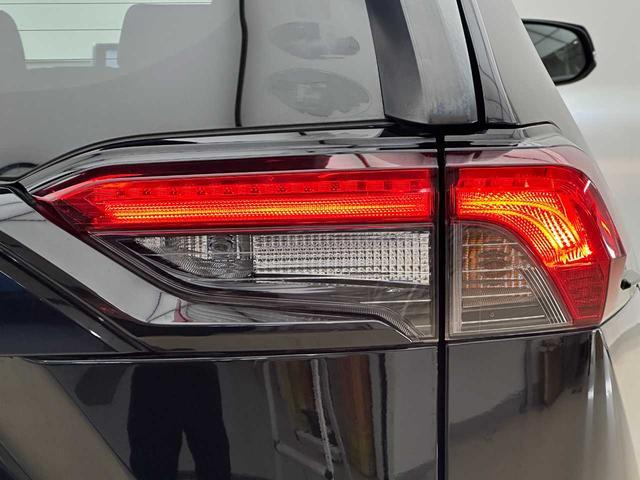 ＲＡＶ４ アドベンチャー　ＥＴＣ／クルコン／レーンキープアシスト／社外ナビ／Ｂｌｕｅｔｏｏｔｈ接続／バックカメラ／フルセグＴＶ／電子パーキングブレーキ／ドラレコ／パワーシート／純正１９インチアルミ／オートライト／スマートキー／（39枚目）