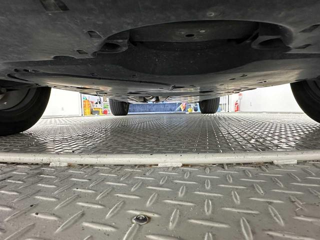 ＲＡＶ４ アドベンチャー　ＥＴＣ／クルコン／レーンキープアシスト／社外ナビ／Ｂｌｕｅｔｏｏｔｈ接続／バックカメラ／フルセグＴＶ／電子パーキングブレーキ／ドラレコ／パワーシート／純正１９インチアルミ／オートライト／スマートキー／（44枚目）