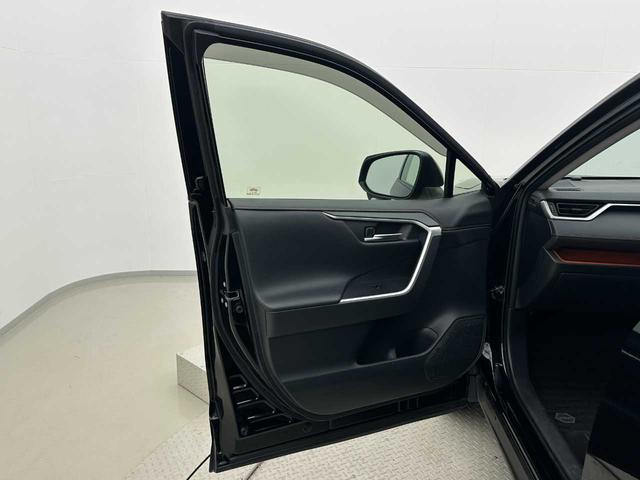 ＲＡＶ４ アドベンチャー　ＥＴＣ／クルコン／レーンキープアシスト／社外ナビ／Ｂｌｕｅｔｏｏｔｈ接続／バックカメラ／フルセグＴＶ／電子パーキングブレーキ／ドラレコ／パワーシート／純正１９インチアルミ／オートライト／スマートキー／（47枚目）