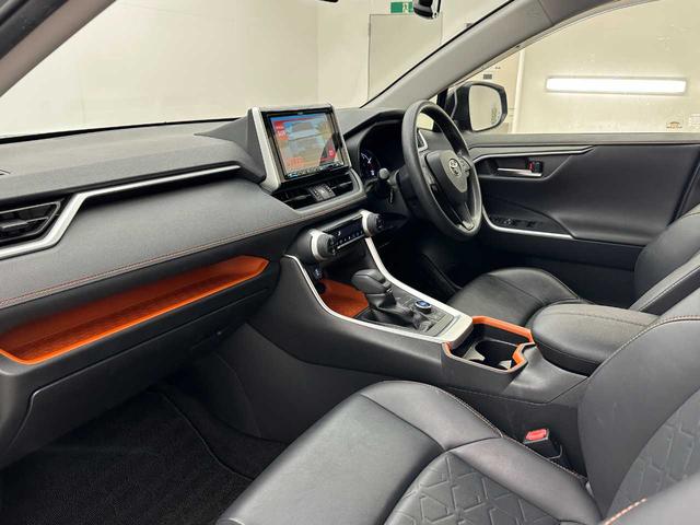 ＲＡＶ４ アドベンチャー　ＥＴＣ／クルコン／レーンキープアシスト／社外ナビ／Ｂｌｕｅｔｏｏｔｈ接続／バックカメラ／フルセグＴＶ／電子パーキングブレーキ／ドラレコ／パワーシート／純正１９インチアルミ／オートライト／スマートキー／（50枚目）