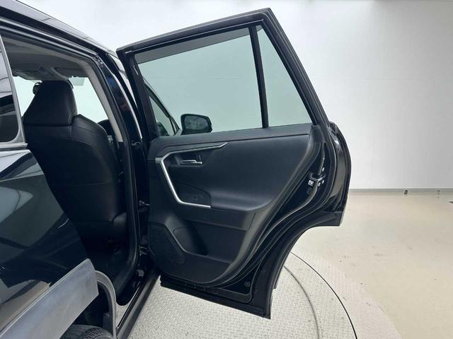 ＲＡＶ４ アドベンチャー　ＥＴＣ／クルコン／レーンキープアシスト／社外ナビ／Ｂｌｕｅｔｏｏｔｈ接続／バックカメラ／フルセグＴＶ／電子パーキングブレーキ／ドラレコ／パワーシート／純正１９インチアルミ／オートライト／スマートキー／（70枚目）