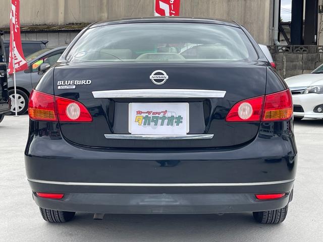 ブルーバードシルフィ ２０Ｓ　ワンオーナー　点検記録簿　純正ナビ　ＴＶ視聴可　ＥＴＣ　キーレス　電格ミラー　純正フロアマット　ＣＤ再生　ＡＵＸ接続　パワーウインドウ　オートライト　オートエアコン　集中ドアロック　リヤ熱線（5枚目）