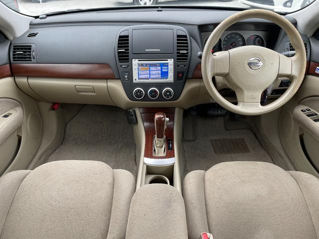 ブルーバードシルフィ ２０Ｓ　ワンオーナー　点検記録簿　純正ナビ　ＴＶ視聴可　ＥＴＣ　キーレス　電格ミラー　純正フロアマット　ＣＤ再生　ＡＵＸ接続　パワーウインドウ　オートライト　オートエアコン　集中ドアロック　リヤ熱線（8枚目）