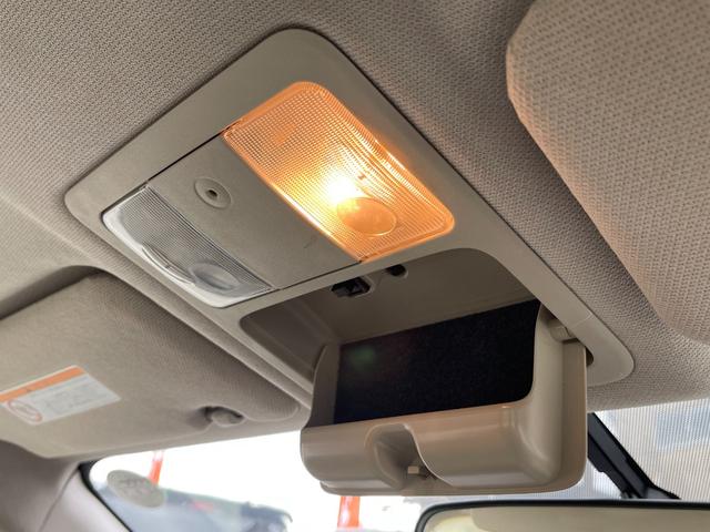 ブルーバードシルフィ ２０Ｓ　ワンオーナー　点検記録簿　純正ナビ　ＴＶ視聴可　ＥＴＣ　キーレス　電格ミラー　純正フロアマット　ＣＤ再生　ＡＵＸ接続　パワーウインドウ　オートライト　オートエアコン　集中ドアロック　リヤ熱線（25枚目）